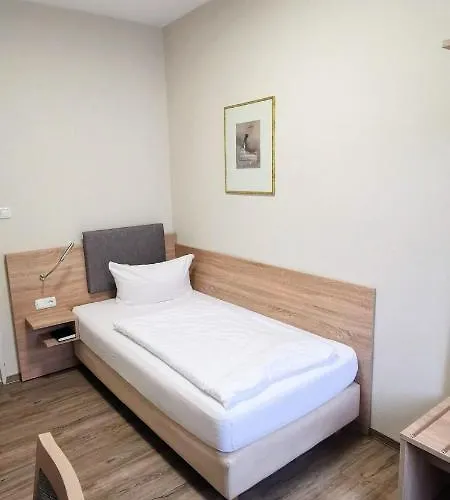 Zum Winzermaennle Hotel 3*