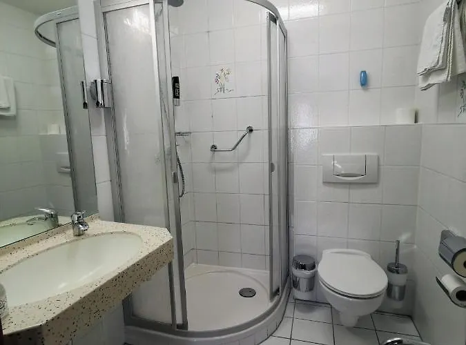 Hotel Zum Winzermaennle Wurzburg